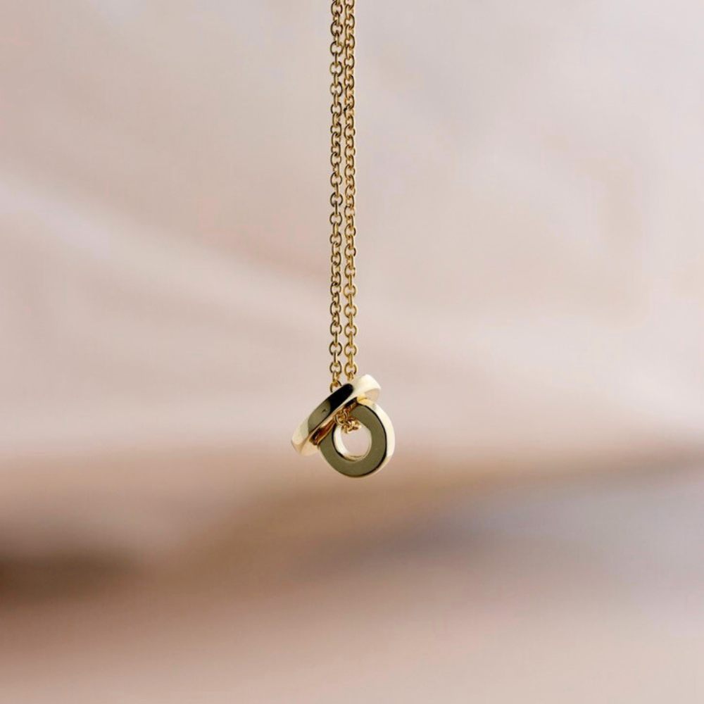 Kette mit zwei kleinen Ringen