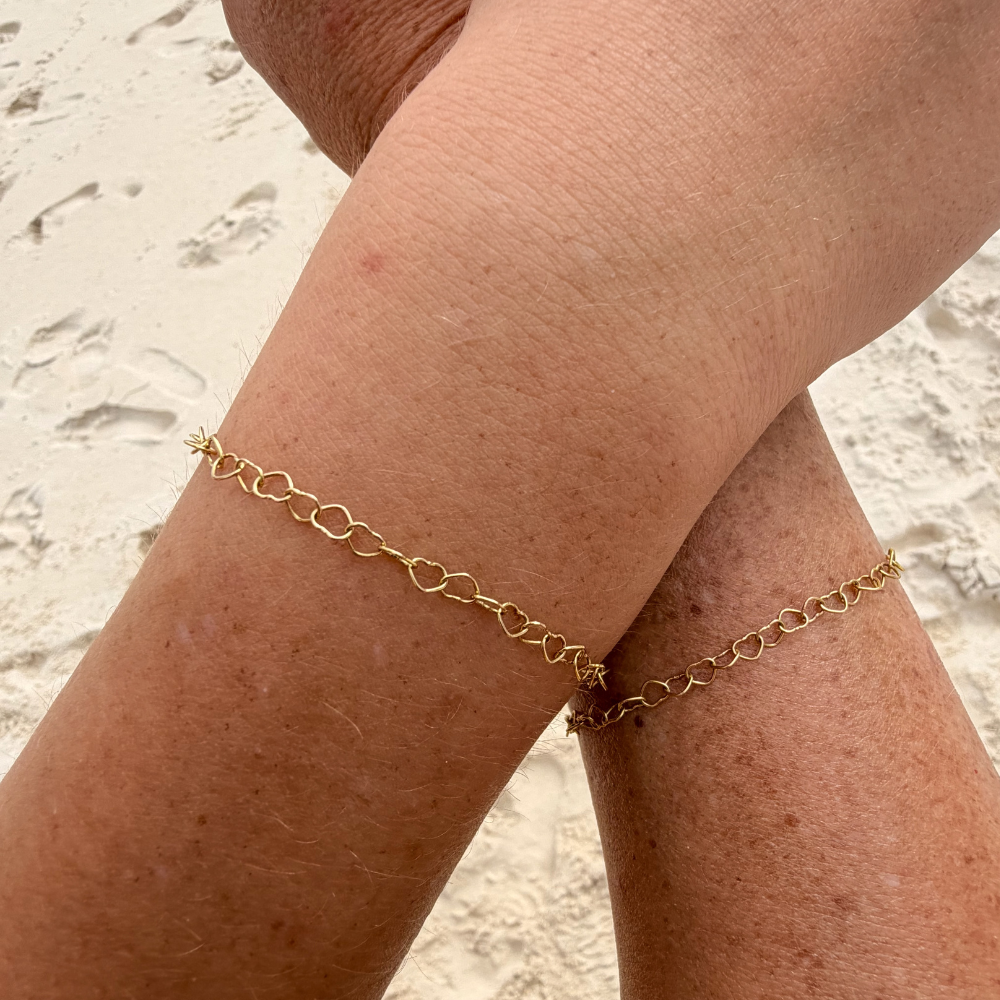 Fusskettchen mit Herzen