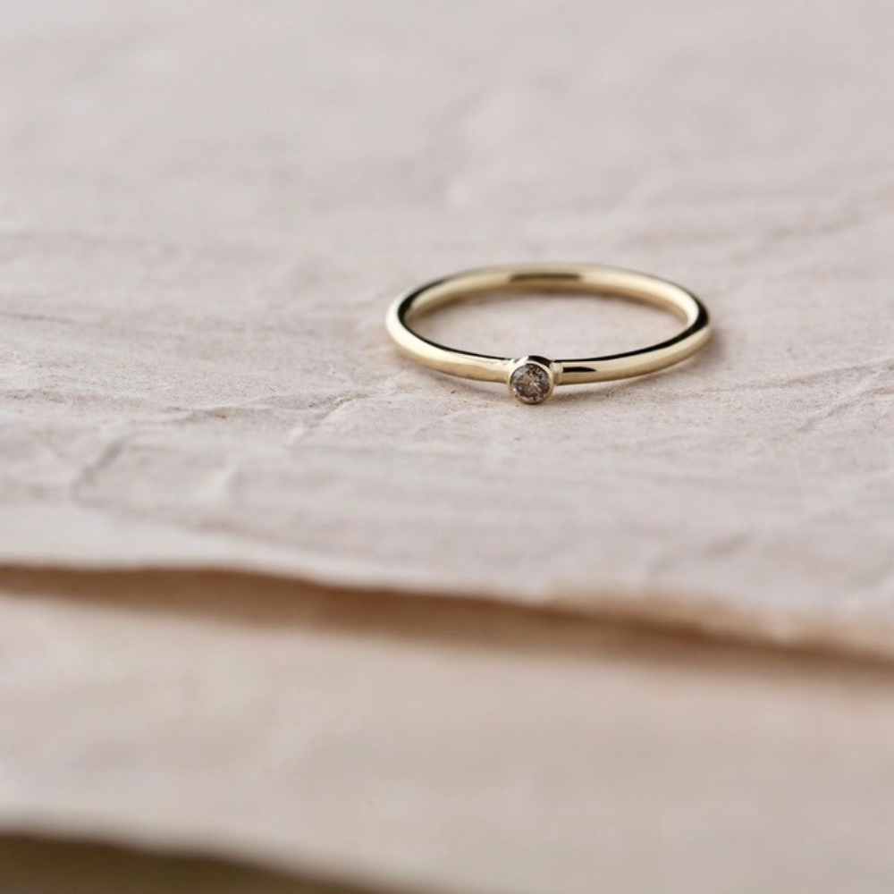 Solitär Ring Ninie gelb 0,05 ct