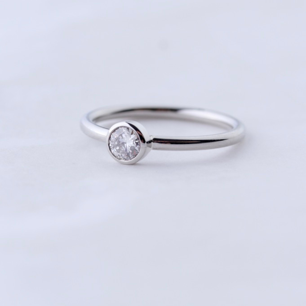 Solitär Platin Ring 0,30 ct