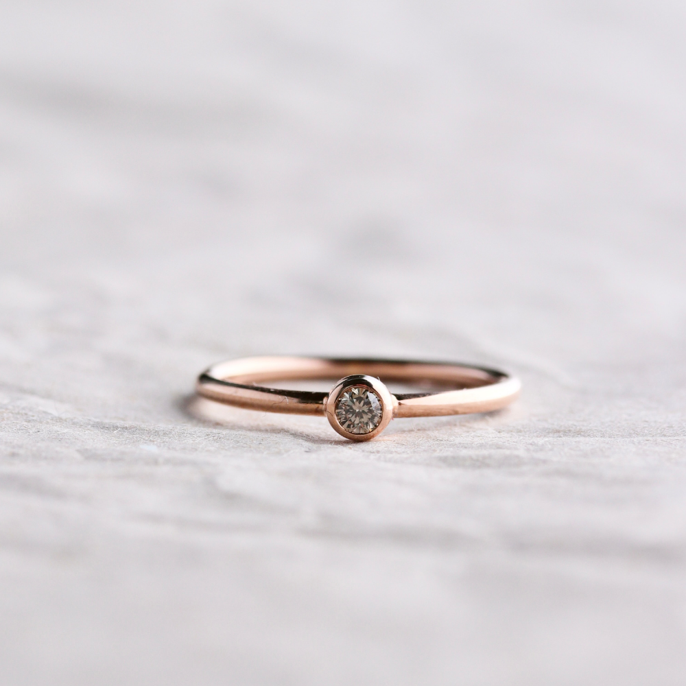Solitär Ring Ninie 0,08 ct rosé
