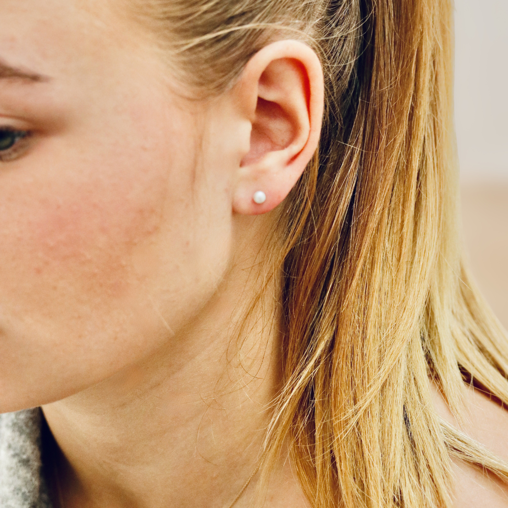 Ohrstecker kleine Perle